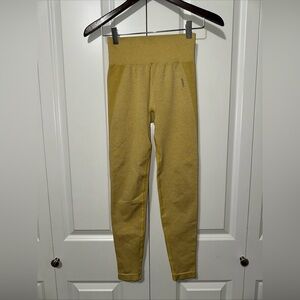 Gymshark Vital Seamless 2.0 Lightweight Leggings Yellow S